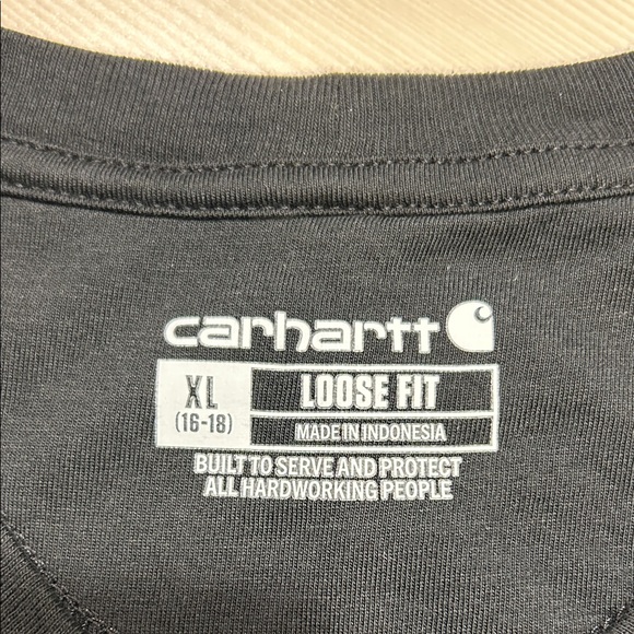 Carhartt Women’s XL Like New Black Long Sleeve Pocket Shirt - Picture 3 of 5